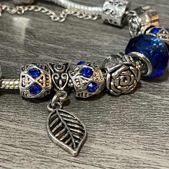 Elegant Silver and Blue Charm Bracelet - Picture 6 of 10